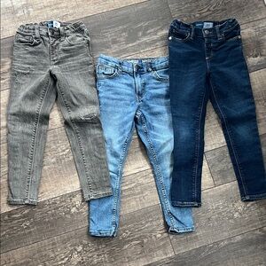 Old Navy, Oshkosh Kids skinny fit Jeans Trio - Gray, Light Blue, Dark Blue